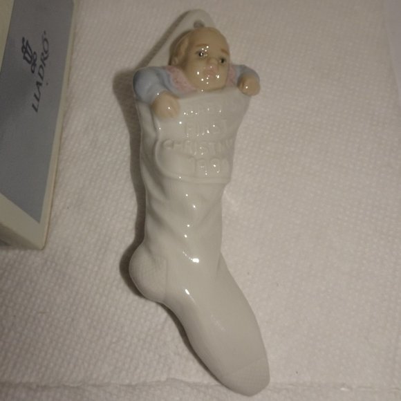 Aliens first christmas 1991 subtitles